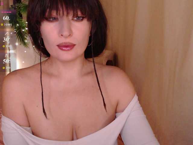 Zeeeme live cam on BongaCams