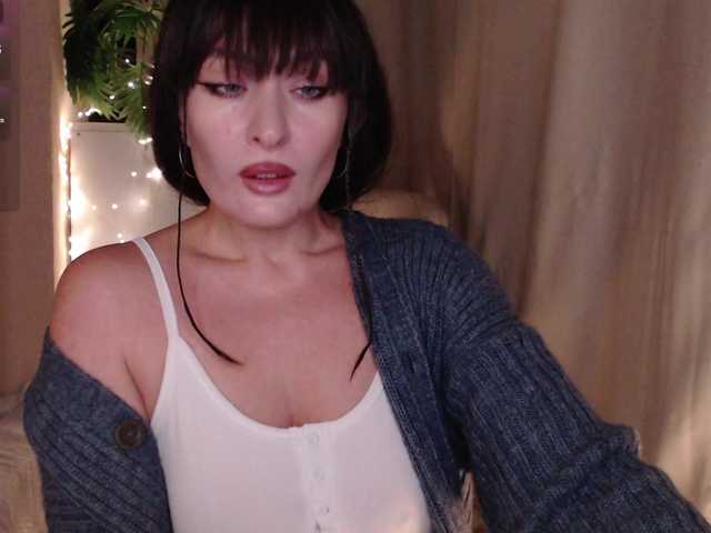Zeeeme live cam on BongaCams