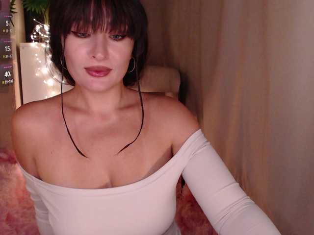 Zeeeme live webcam show