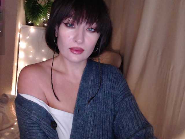 Zeeeme live cam on BongaCams