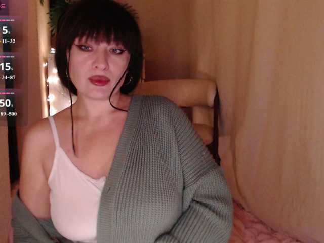 Zeeeme live cam on BongaCams