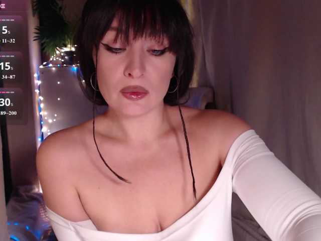 Zeeeme live cam on BongaCams
