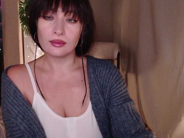 Zeeeme live cam on BongaCams