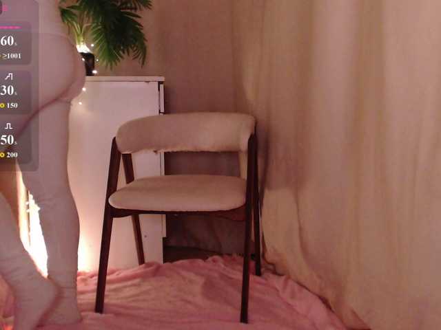 Zeeeme live cam on BongaCams