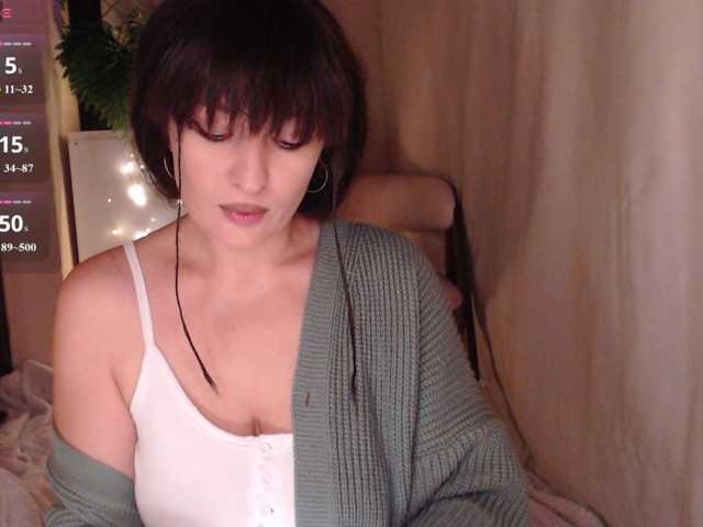 Zeeeme live cam on BongaCams