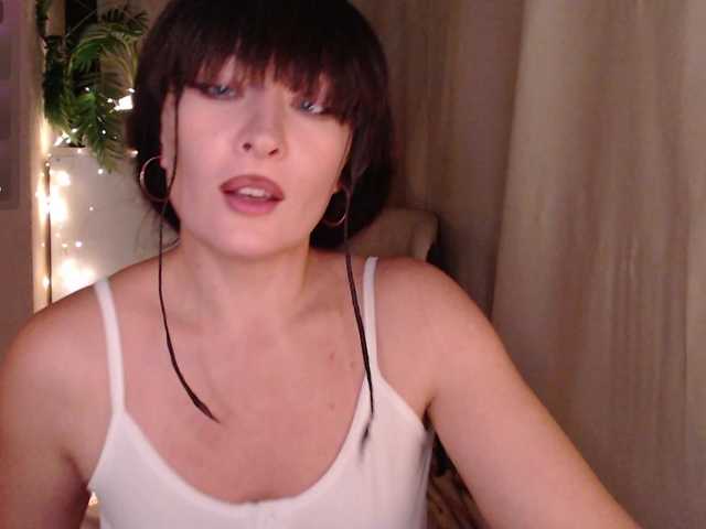 Zeeeme live cam on BongaCams