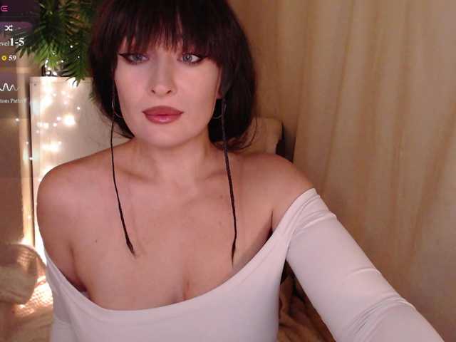 Zeeeme live cam on BongaCams