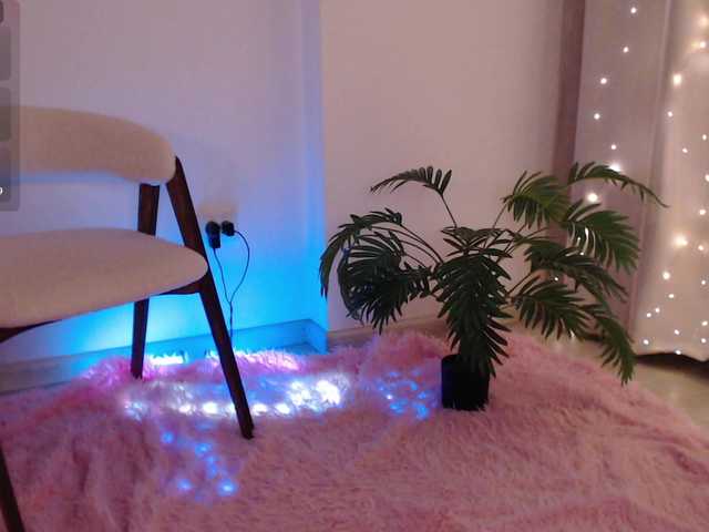 Zeeeme live cam on BongaCams