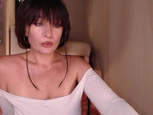 Zeeeme live cam on BongaCams