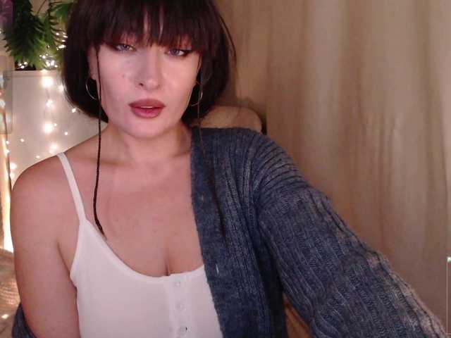 Zeeeme live cam on BongaCams