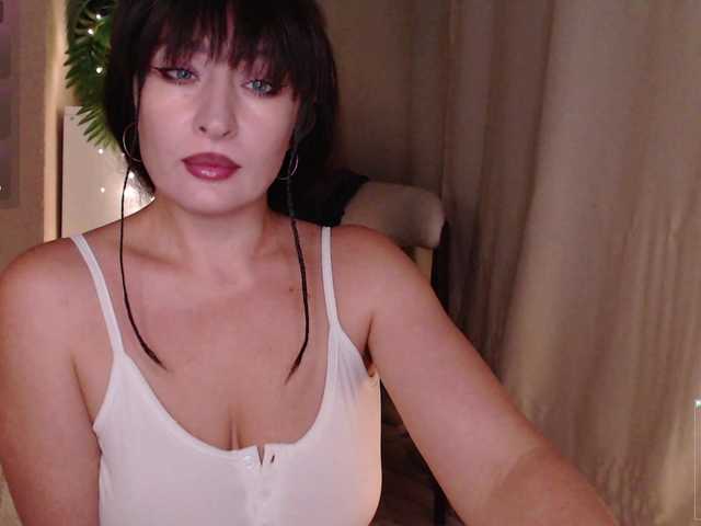 Zeeeme live cam on BongaCams
