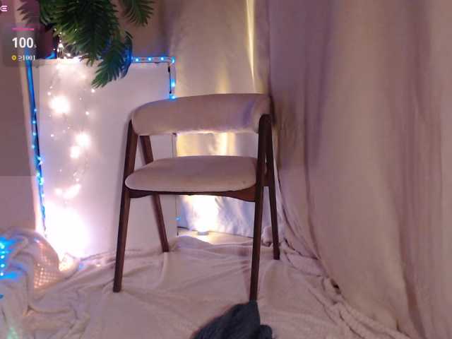 Zeeeme live cam on BongaCams