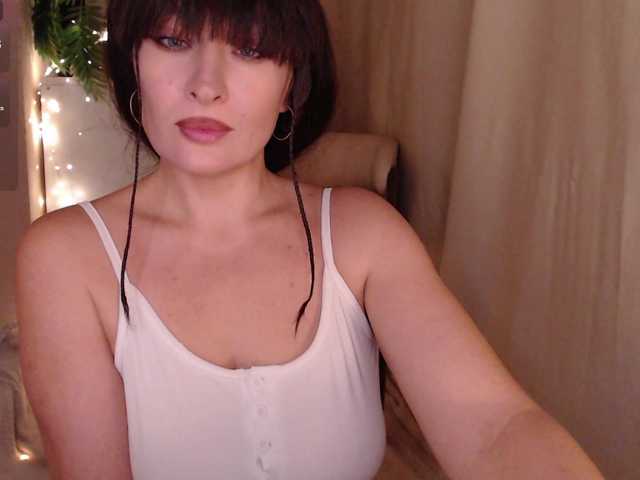 Zeeeme live cam on BongaCams