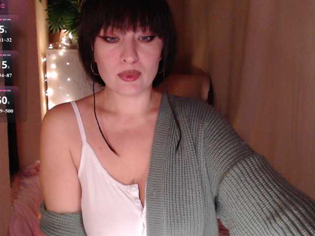 Zeeeme live cam on BongaCams