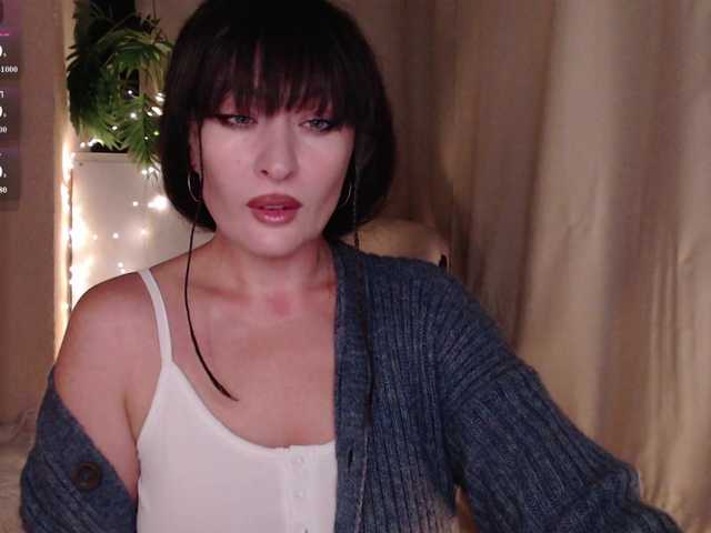 Zeeeme live cam on BongaCams