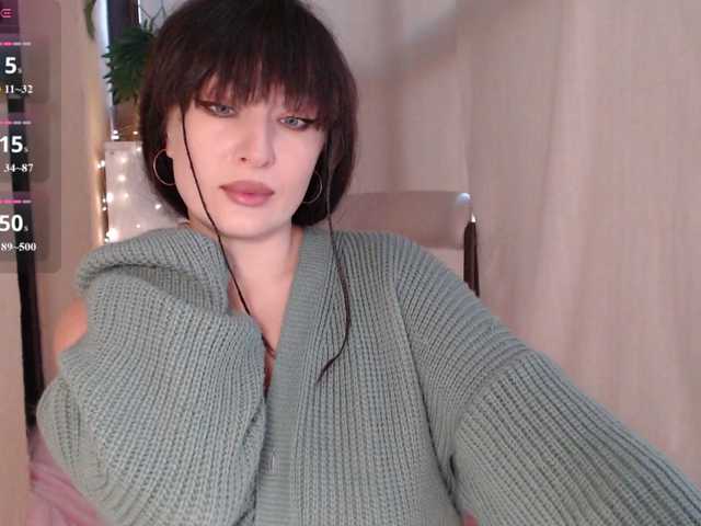 Zeeeme live cam on BongaCams