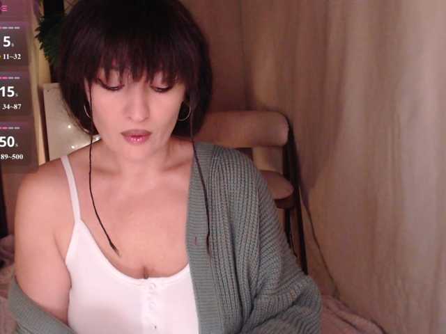 Zeeeme live cam on BongaCams