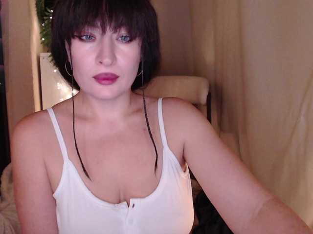 Zeeeme live cam on BongaCams