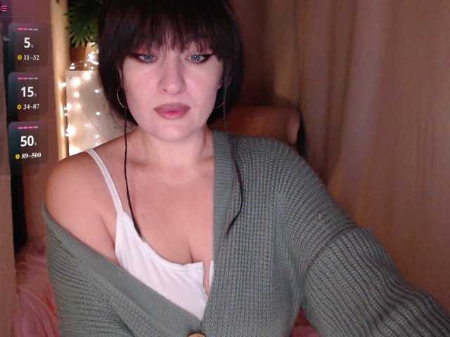 Zeeeme live cam on BongaCams