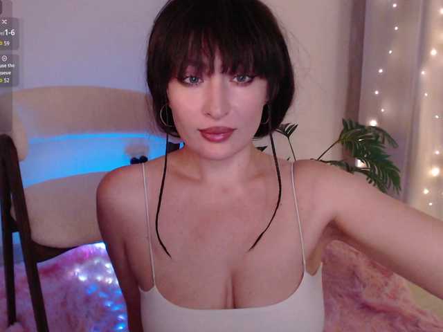 Zeeeme live cam on BongaCams