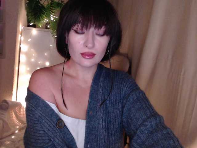 Zeeeme live cam on BongaCams