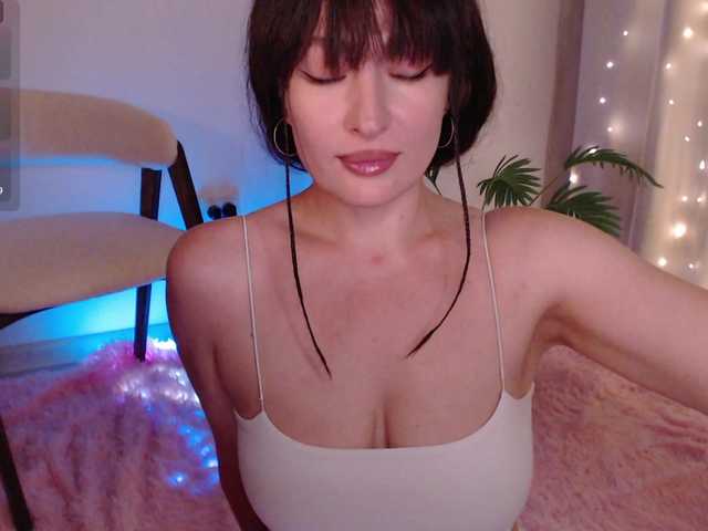 Zeeeme live cam on BongaCams