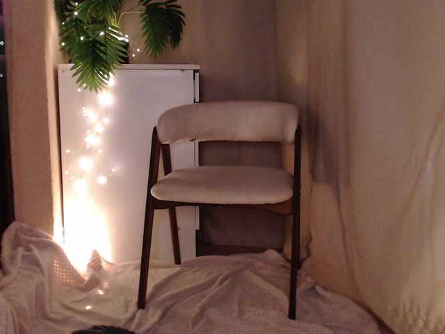 Zeeeme live cam on BongaCams