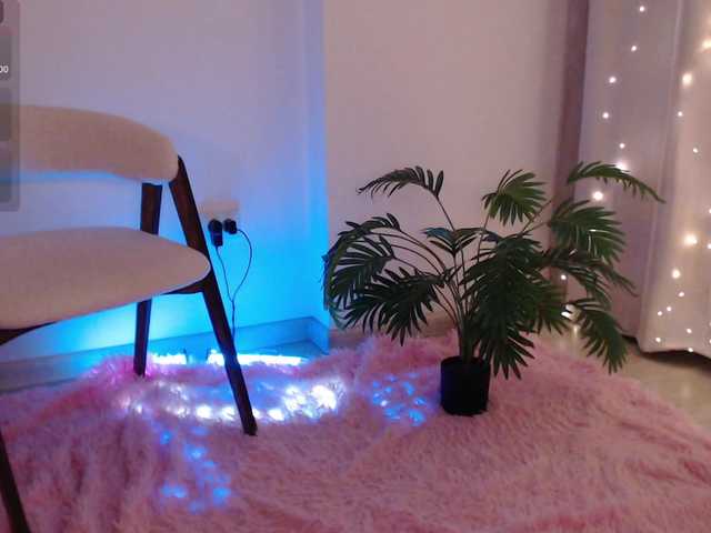 Zeeeme live cam on BongaCams