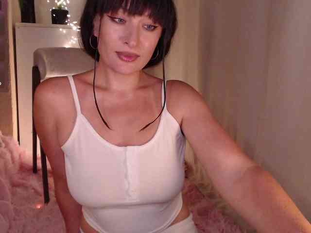 Zeeeme Sex Cam Show