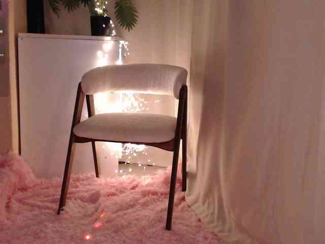 Zeeeme Sex Cam Show