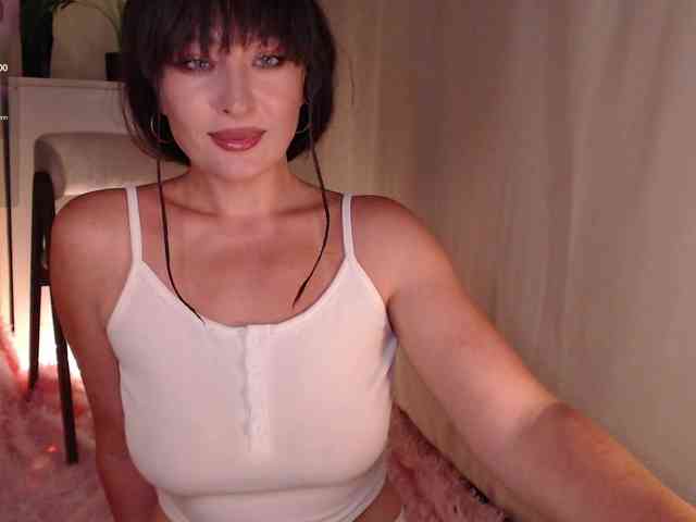 Zeeeme Sex Cam Show
