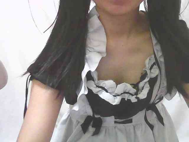 モデル: yourmaid