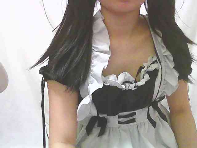 モデル: yourmaid