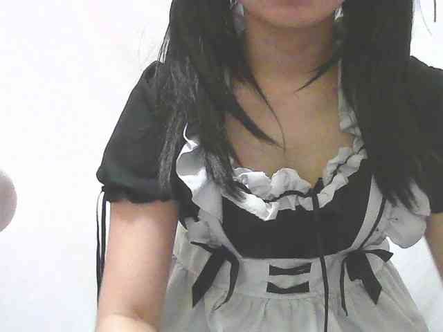 モデル: yourmaid