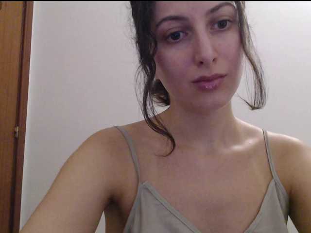 Hot-lina live cam on BongaCams