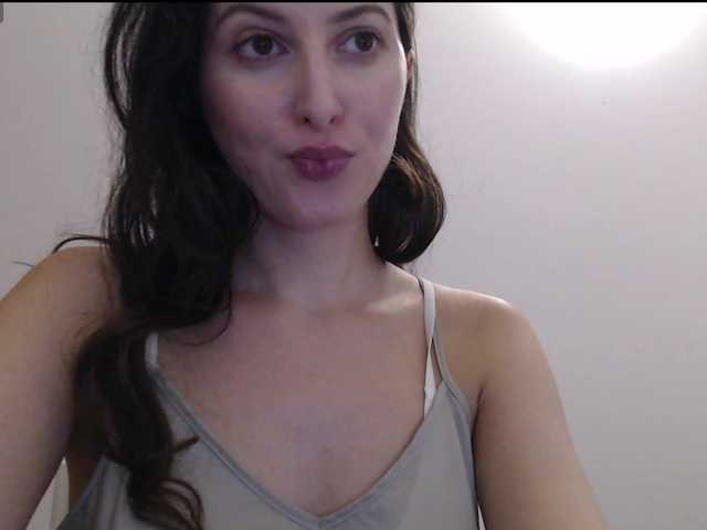 Hot-lina live cam on BongaCams