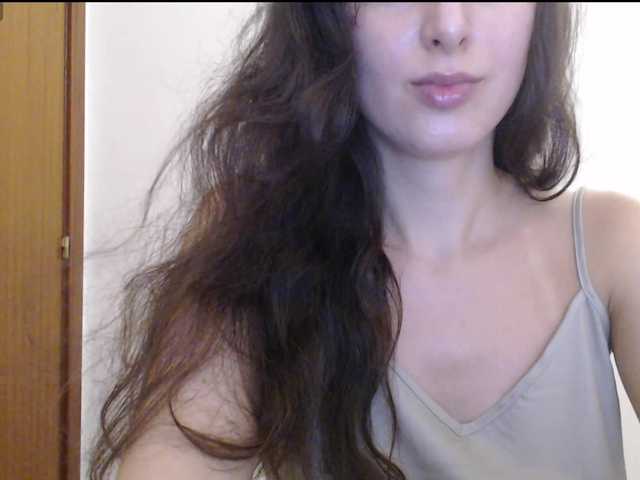 Hot-lina live cam on BongaCams