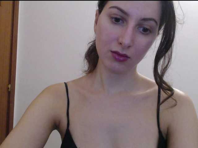 Hot-lina live cam on BongaCams