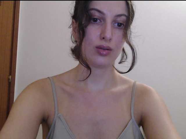 Hot-lina live cam on BongaCams