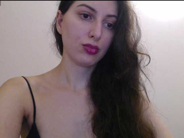 Hot-lina live webcam show