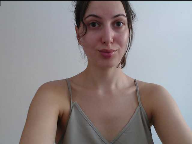 Hot-lina live cam on BongaCams