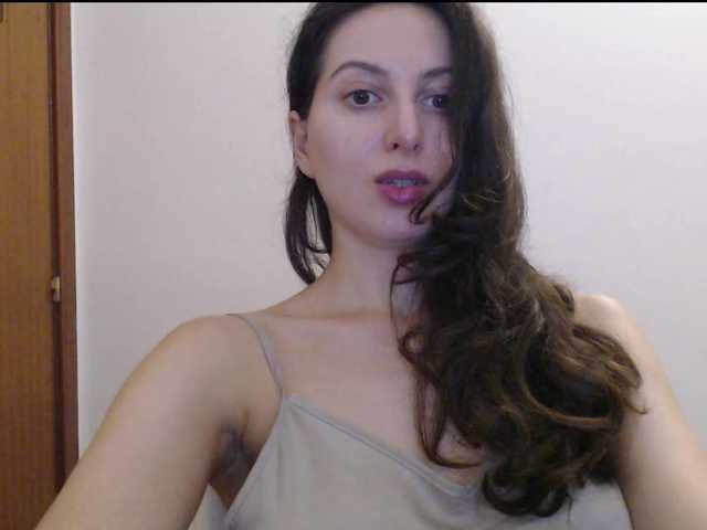 Hot-lina live cam on BongaCams