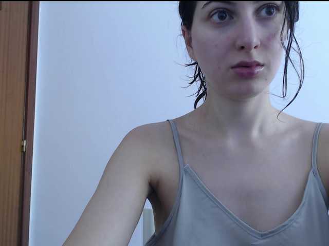 Hot-lina live cam on BongaCams