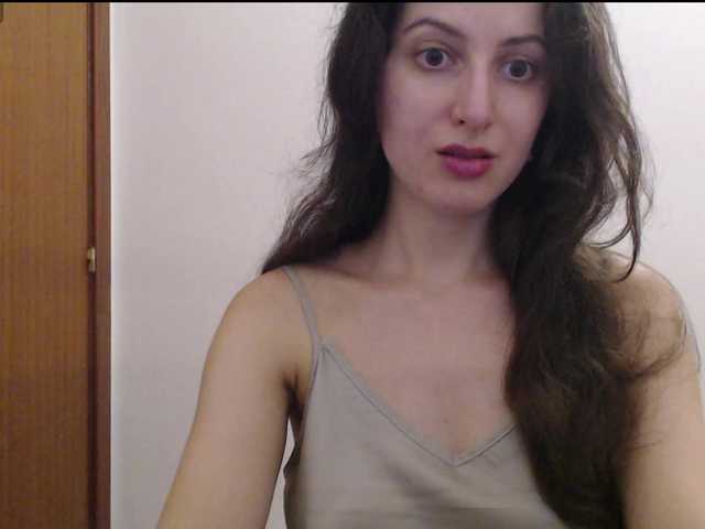 Hot-lina live cam on BongaCams