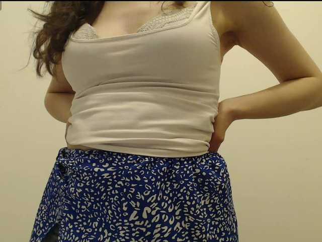 Hot-lina's BongaCams show and profile