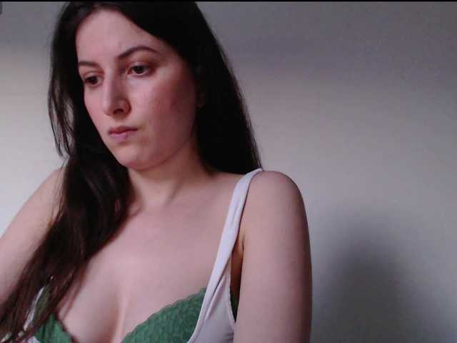Hot-lina's BongaCams show and profile