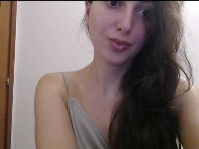 Hot-lina live cam on BongaCams