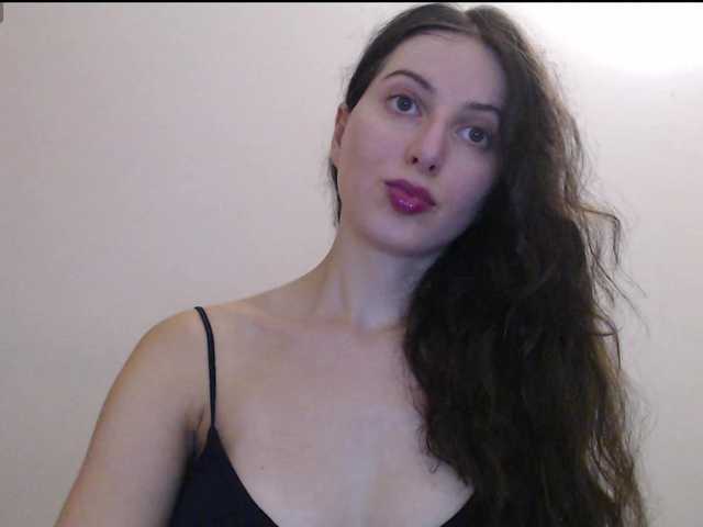 Hot-lina live webcam show