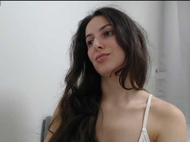 Hot-lina live cam on BongaCams