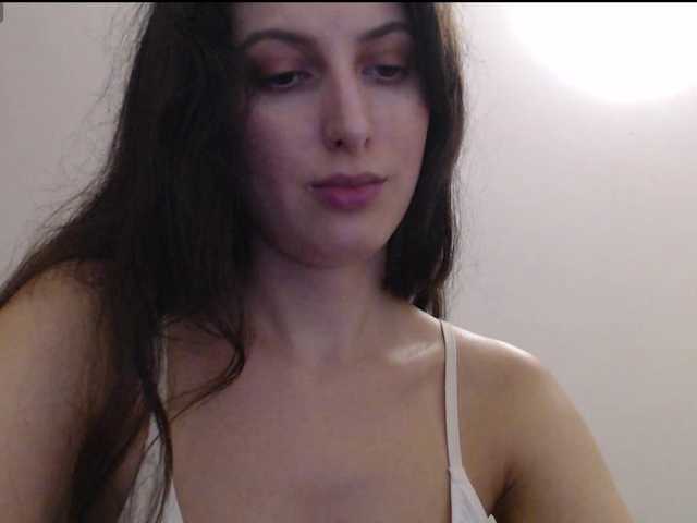 Hot-lina live cam on BongaCams